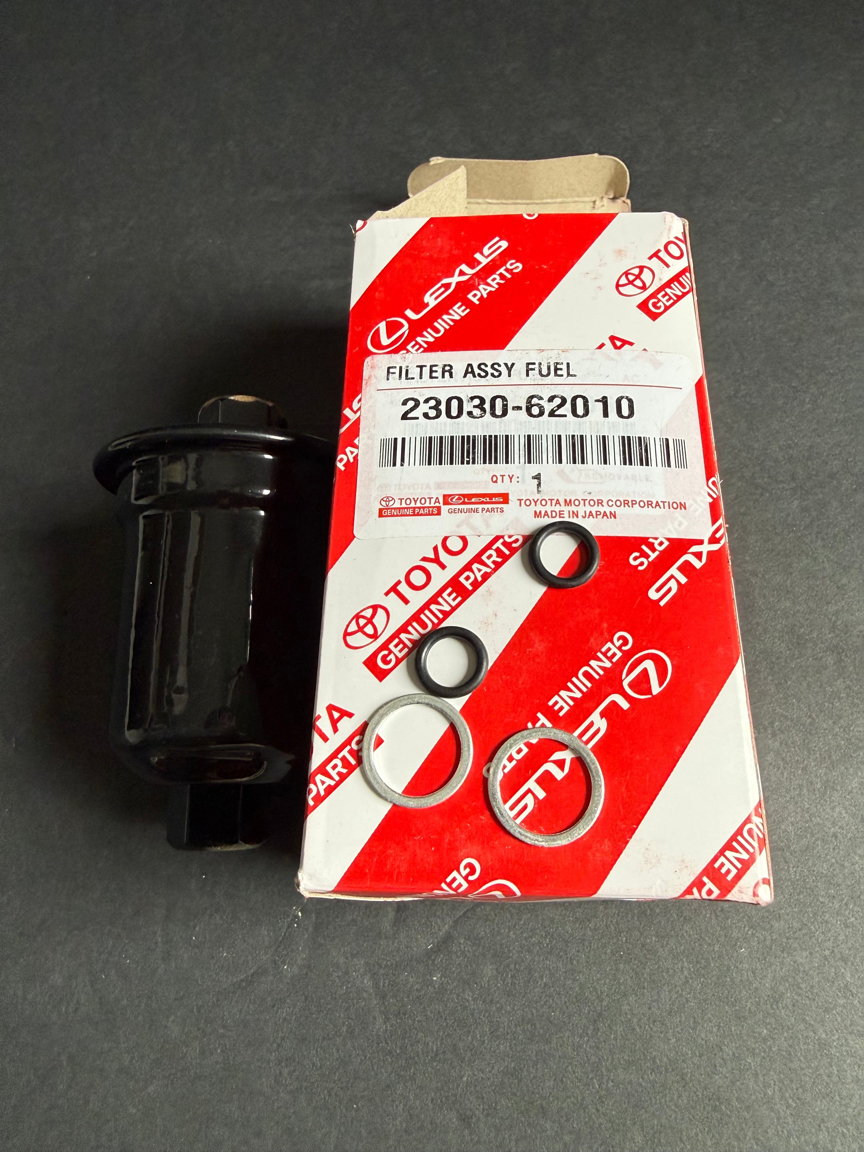 Toyota Tundra V6 3.4L V8 4.7L 2001-2004 Genuine Fuel Filter OEM.