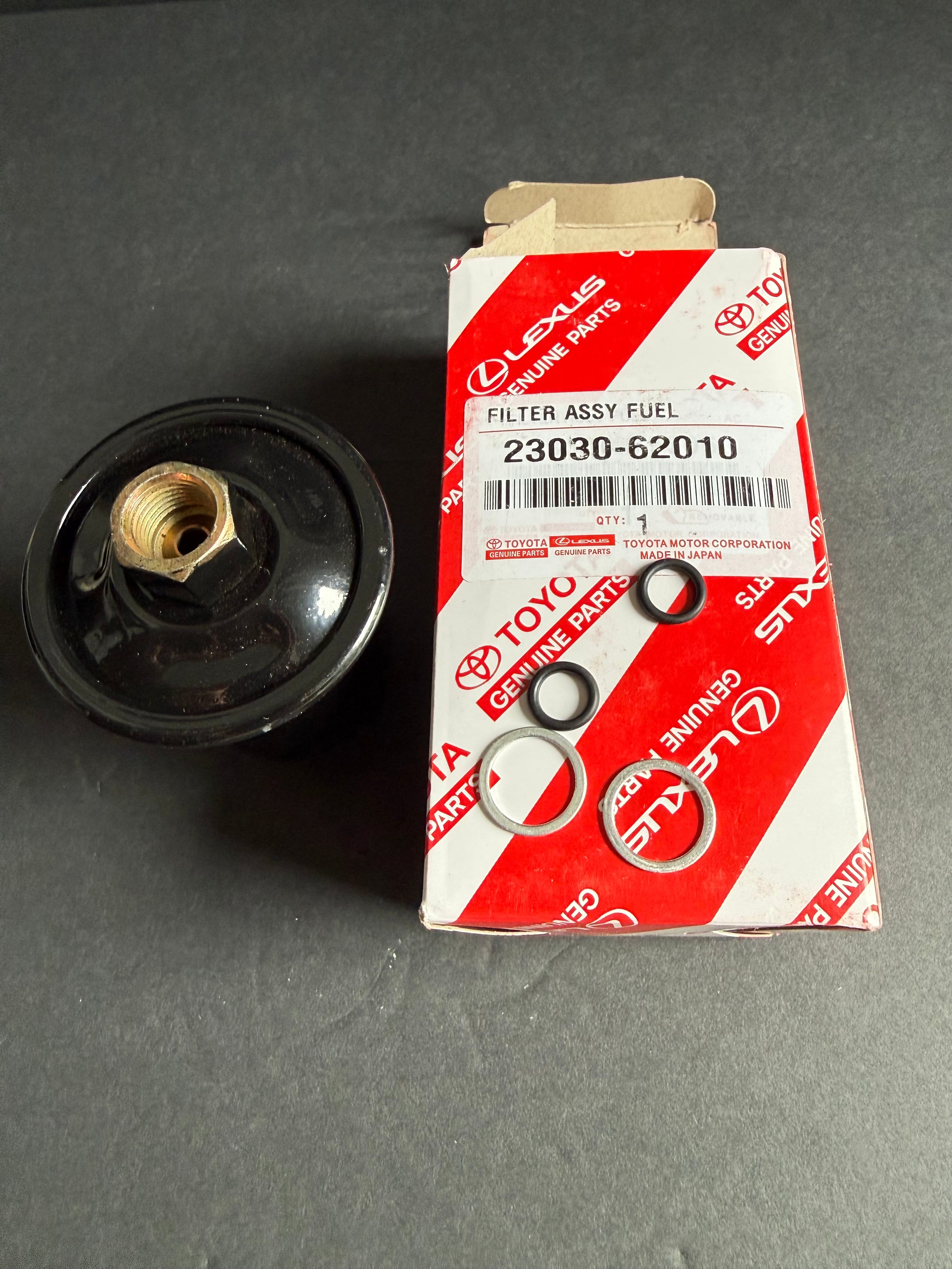 Toyota Tundra V6 3.4L V8 4.7L 2001-2004 Genuine Fuel Filter OEM.